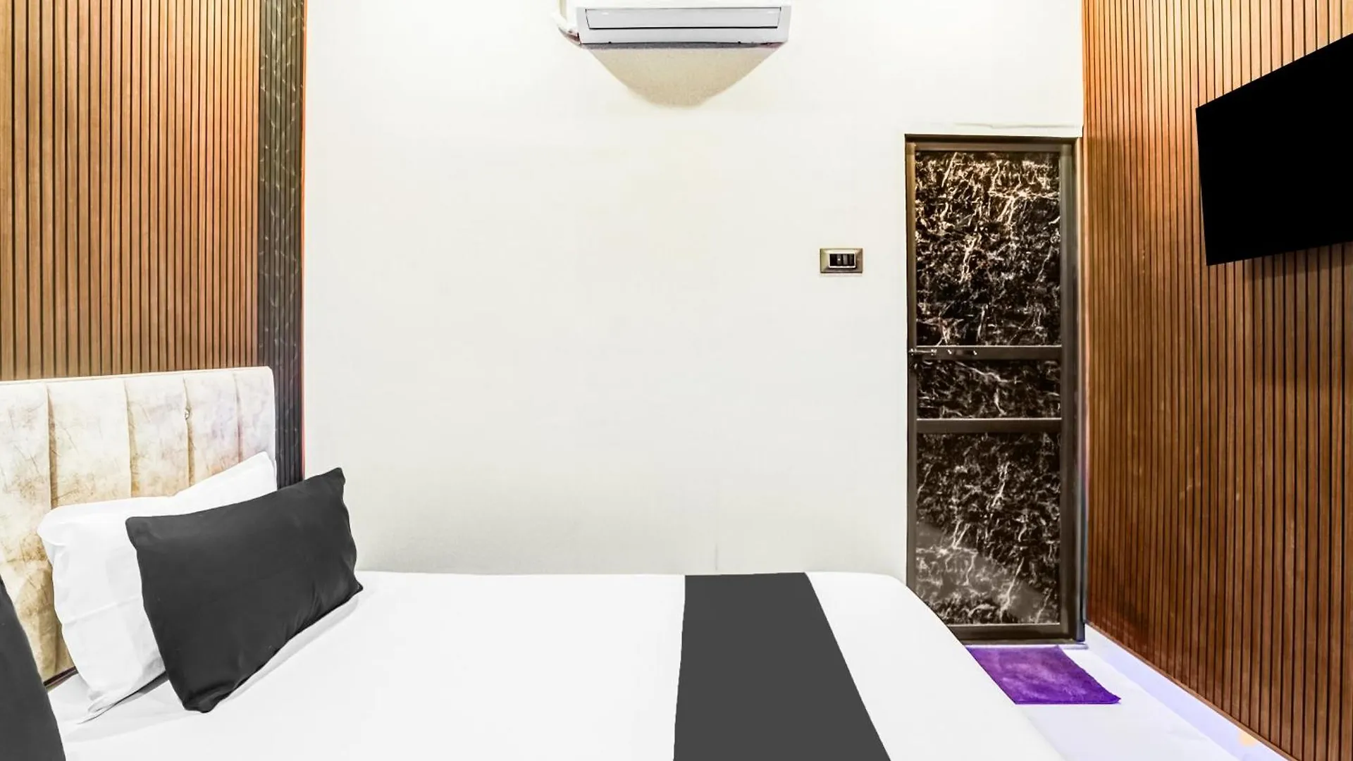 Hotel O Om Nilay Paying Guest House Kakarmatha 0*,  India
